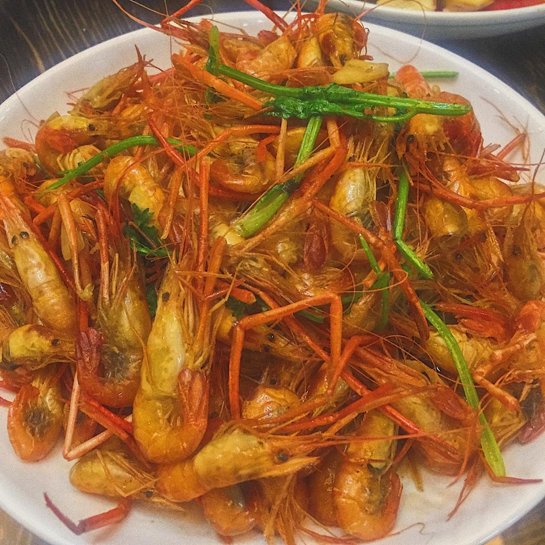 油爆河虾