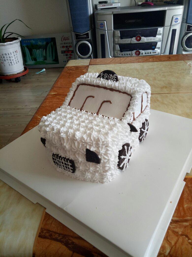 吃货大食堂宝宝做的路虎汽车蛋糕