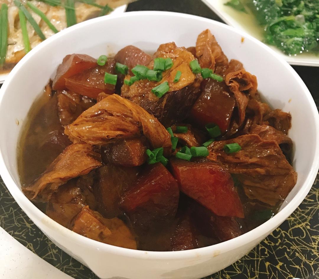 萝卜炖牛腩