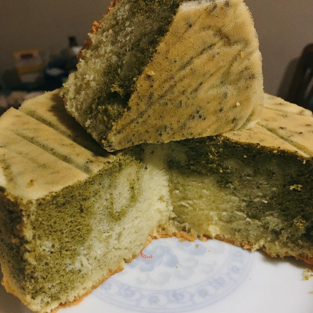 酸奶抹茶双色蛋糕（春天的颜色）