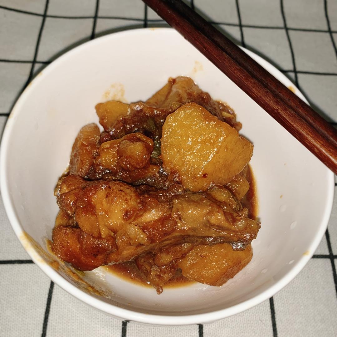 鸡翅根烧土豆好吃哭了