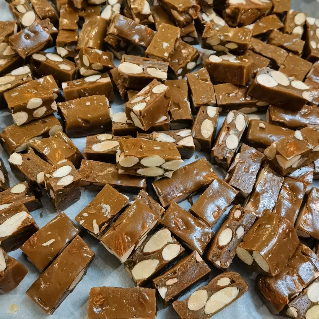 海盐杏仁太妃糖