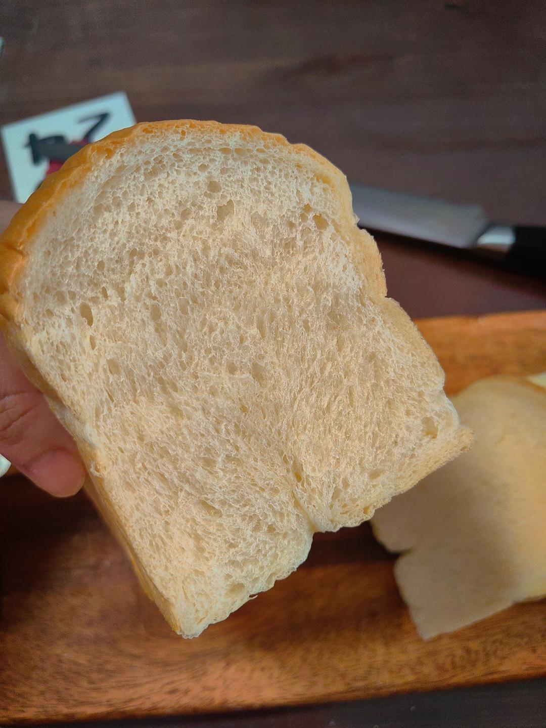 鲜奶牧场吐司制作揭秘，绵密的吐司谁不爱啊