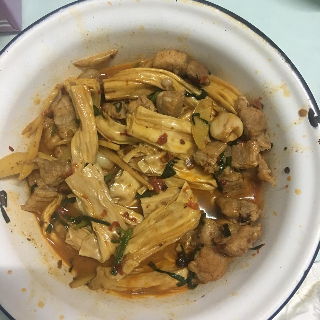 超级下饭的腐竹炖肉！