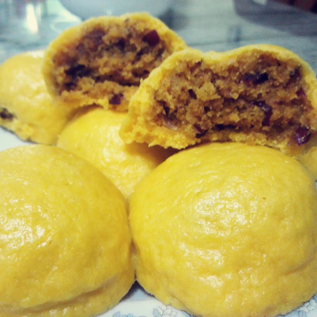玉米面裹馅饽饽