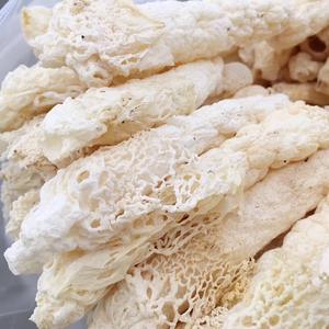 补充氨基酸·羊肚菌竹荪炖鸡汤的做法 步骤3