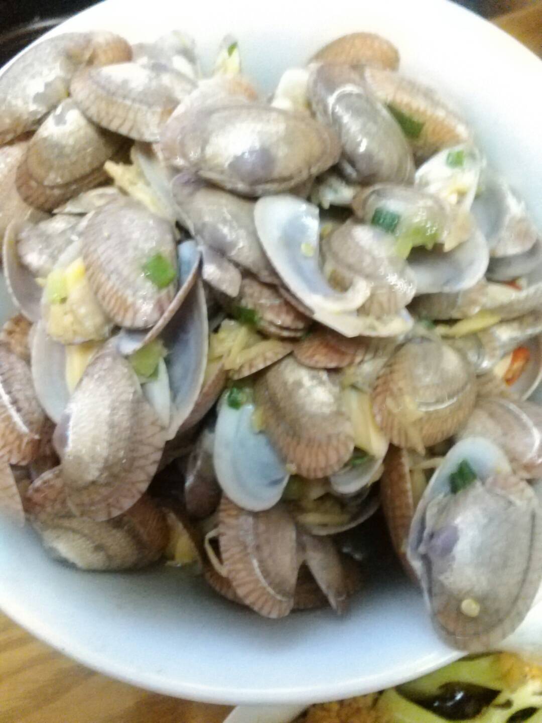 蒜香炒花甲