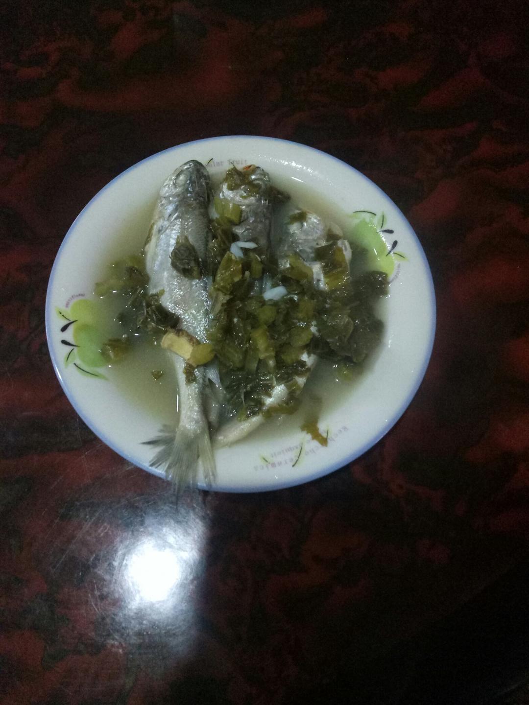 咸菜蒸小黄鱼