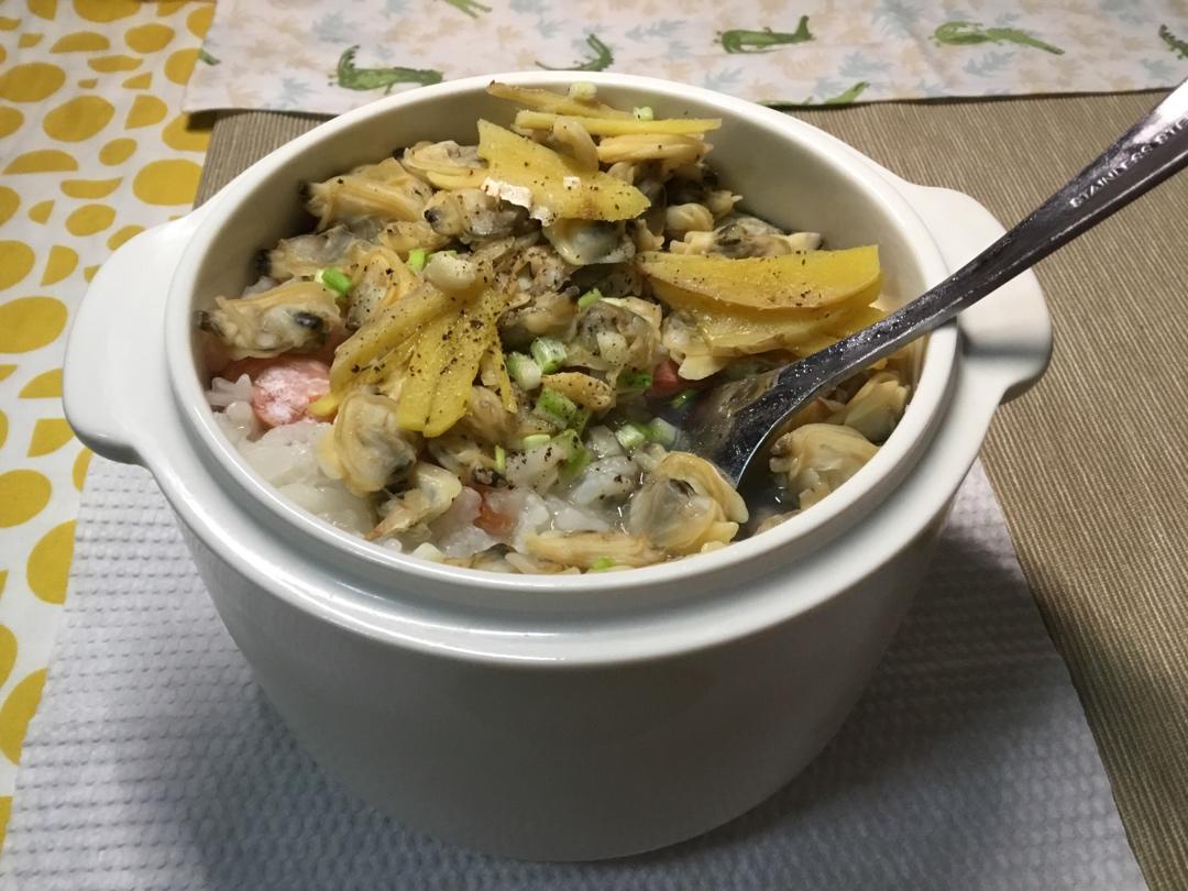干贝蛤蜊海鲜粥