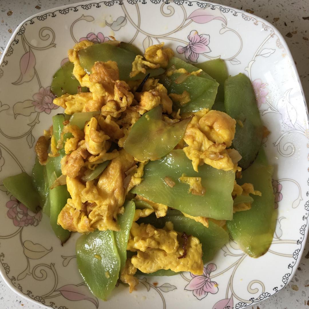 莴笋炒鸡蛋