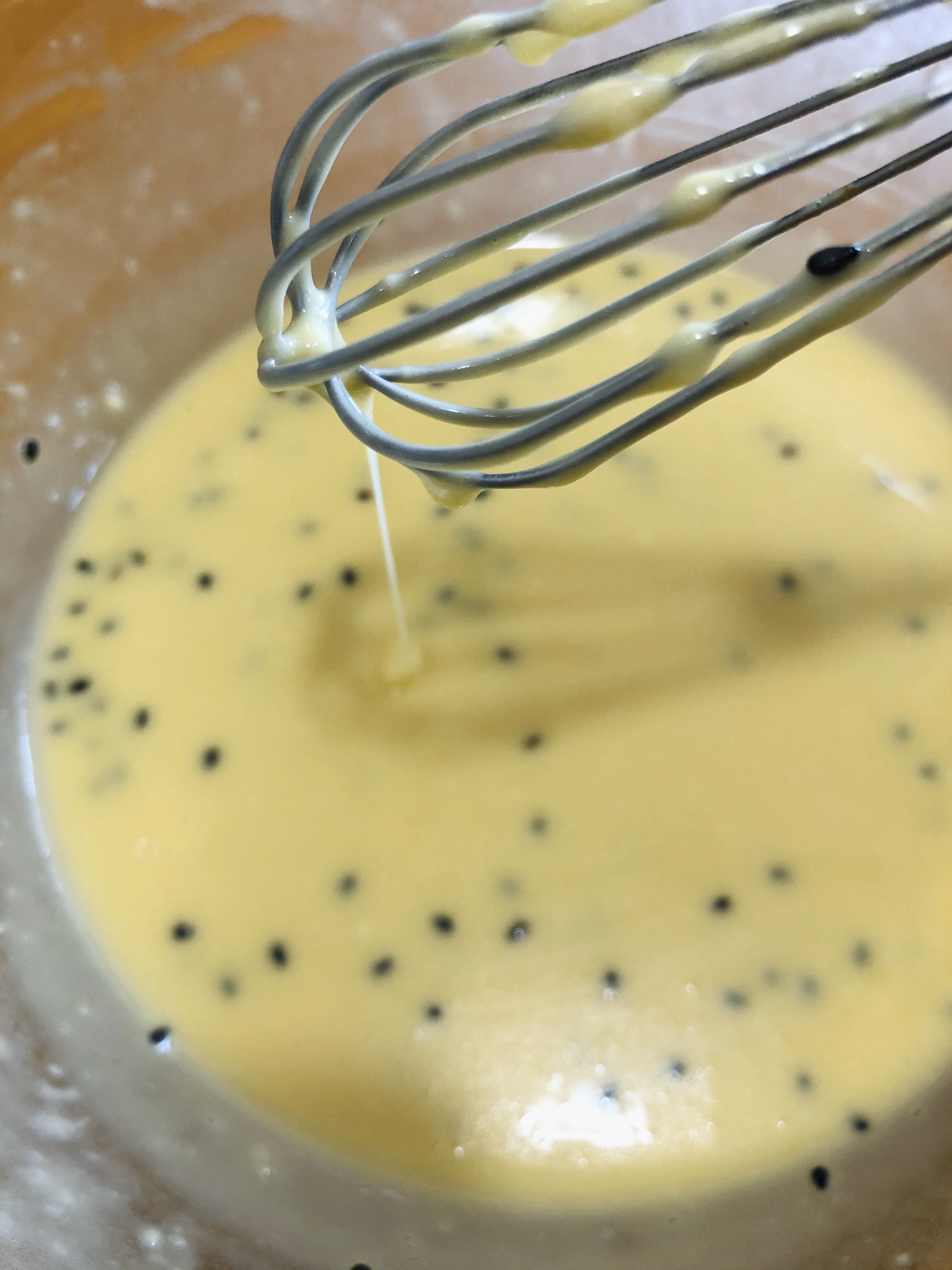 平底锅+烤箱版🥥椰香蛋卷的做法 步骤4