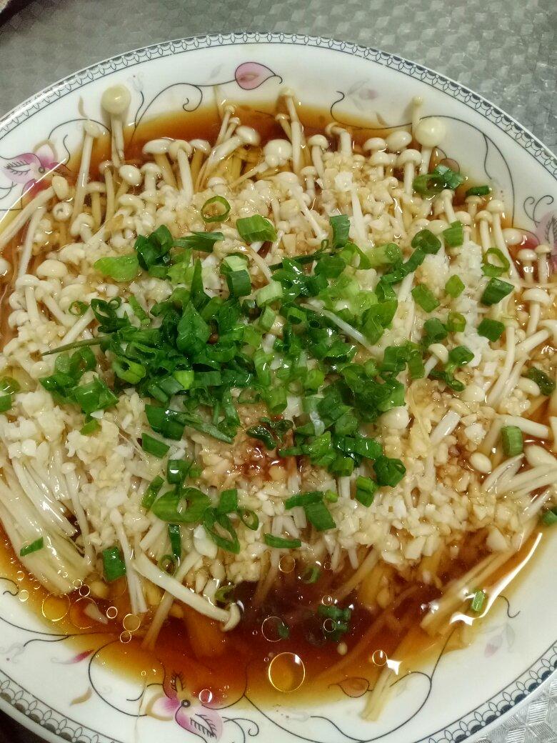 蒜蓉蒸金针菇