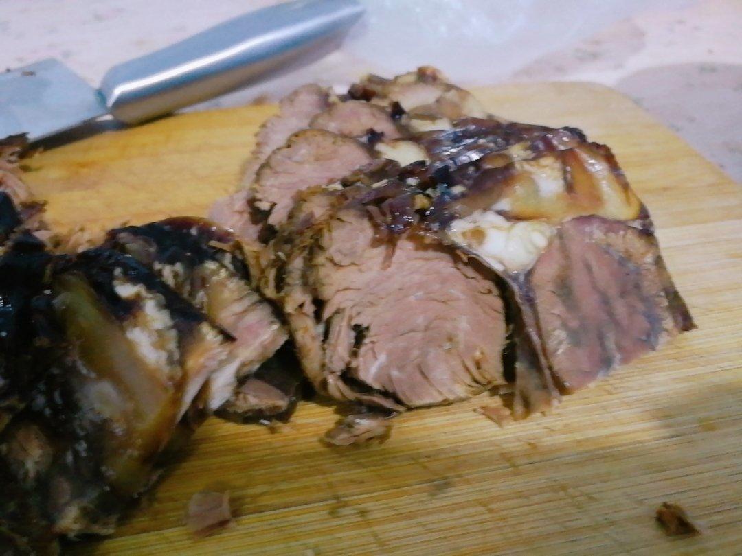 卤牛肉