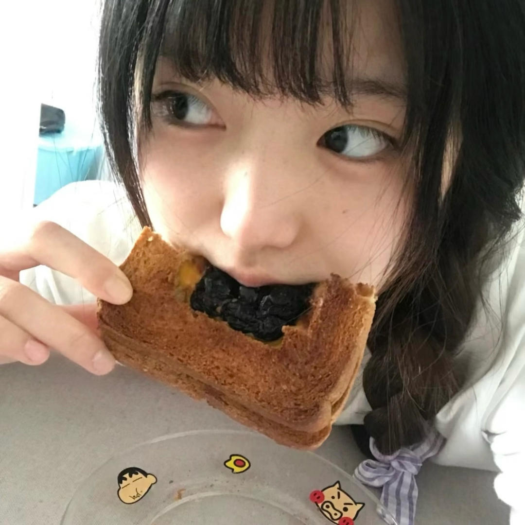 不吃雪梨uu