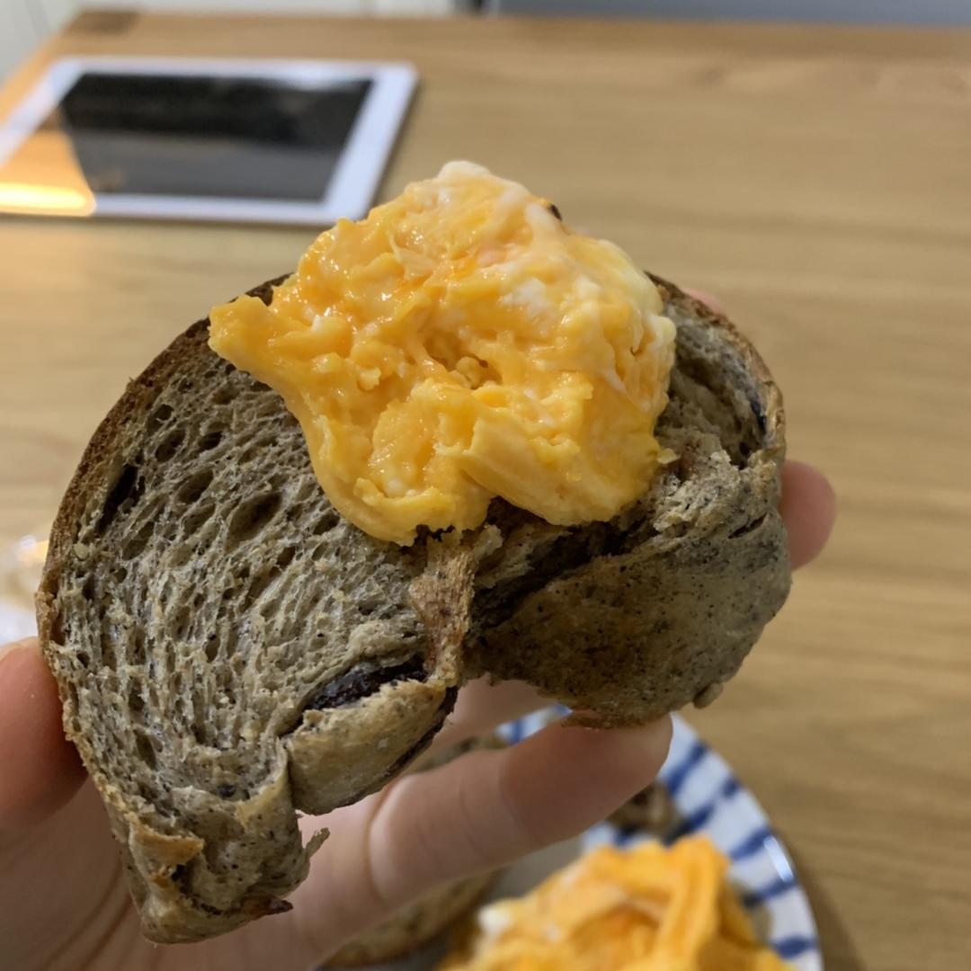 蔓越莓全麦黑糖面包