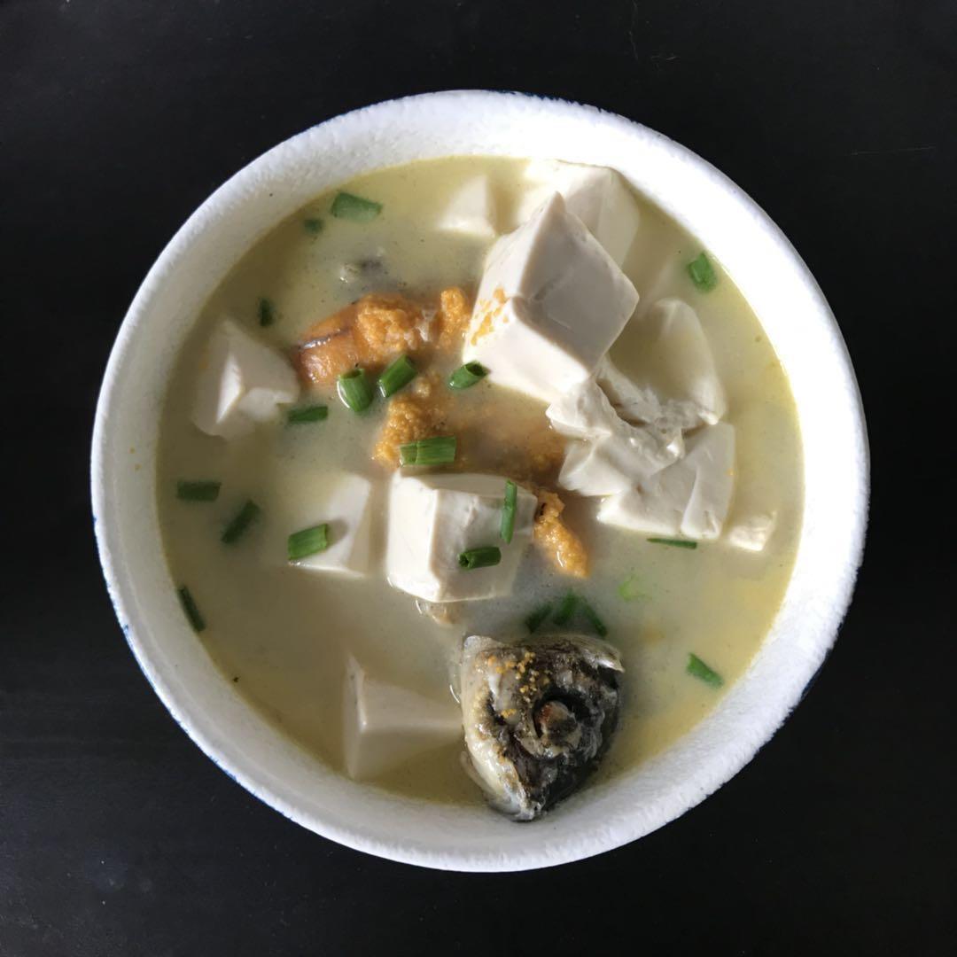 鲫鱼豆腐汤