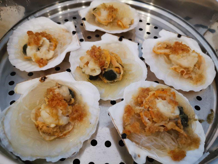 蒜蓉粉丝蒸扇贝（清晰图片步骤讲解）