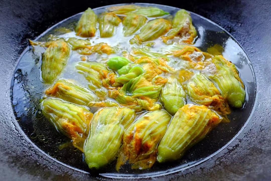 【客家菜】南瓜花酿
