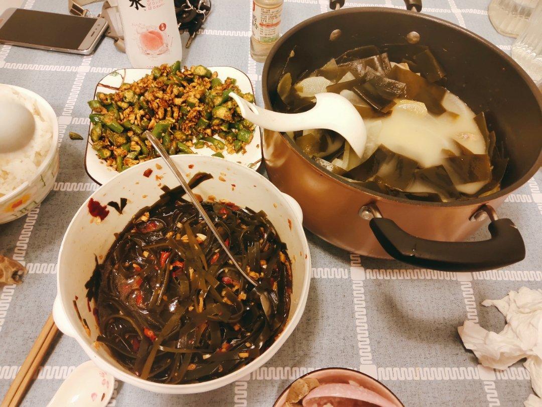 海带萝卜排骨汤