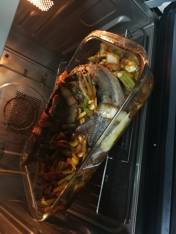 豉香烤鲟鱼的做法
