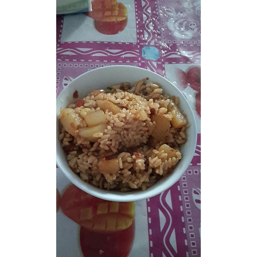 土豆焖饭（电饭锅版）