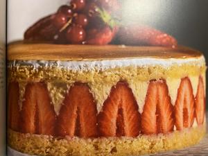 法式草莓蛋糕 不腻的穆斯林奶油［PH大师］Fraisier的做法 步骤22