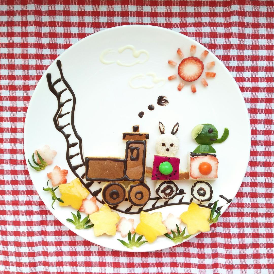 趣味童餐—小火车