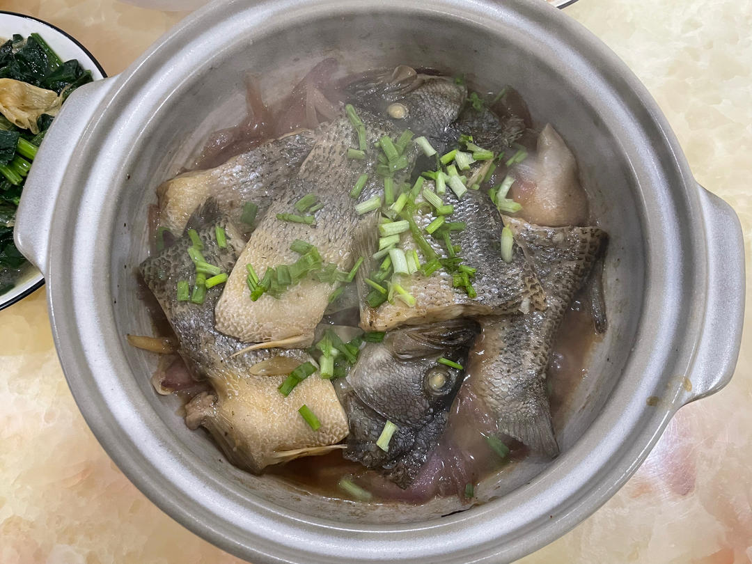葱香焗鲈鱼