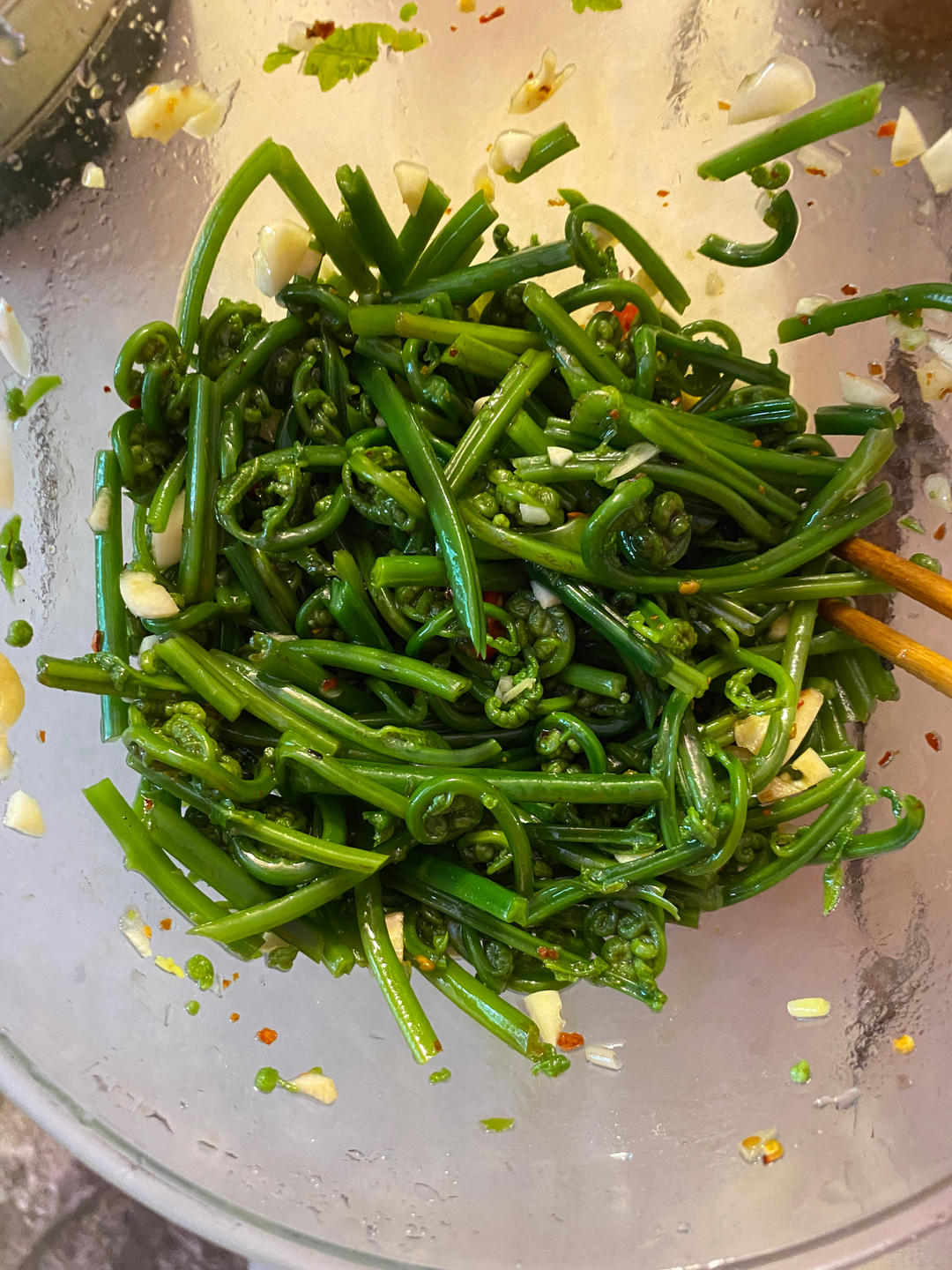 凉拌蕨菜