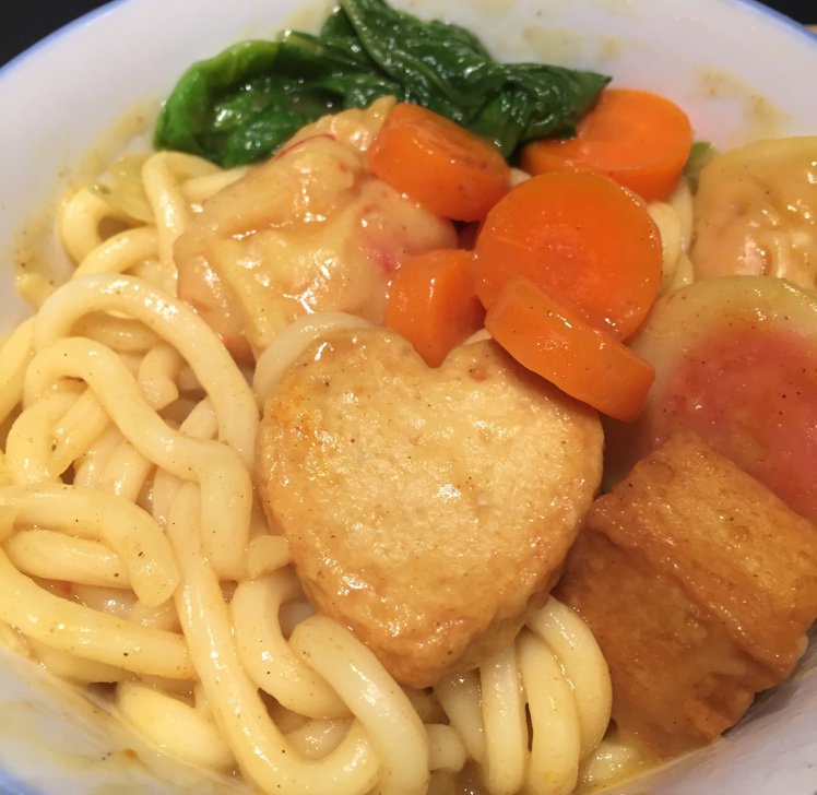 茕茕白兔做的咖喱鱼丸乌冬面