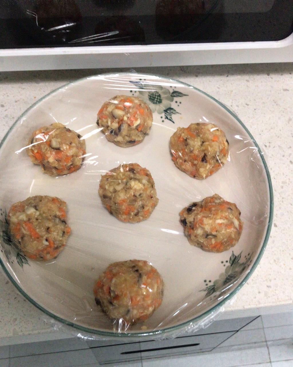 香菇胡萝卜鸡胸肉丸