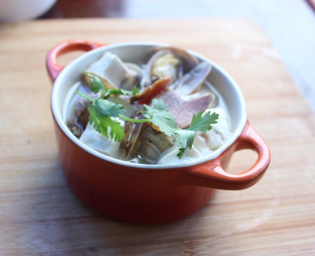 咸肉花蛤豆腐汤的做法