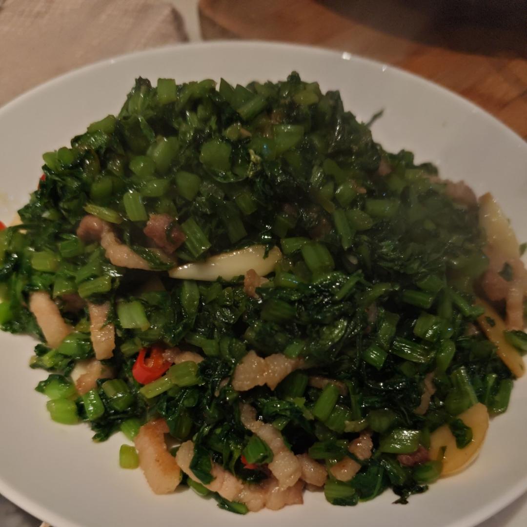 雪里红香炒肉末