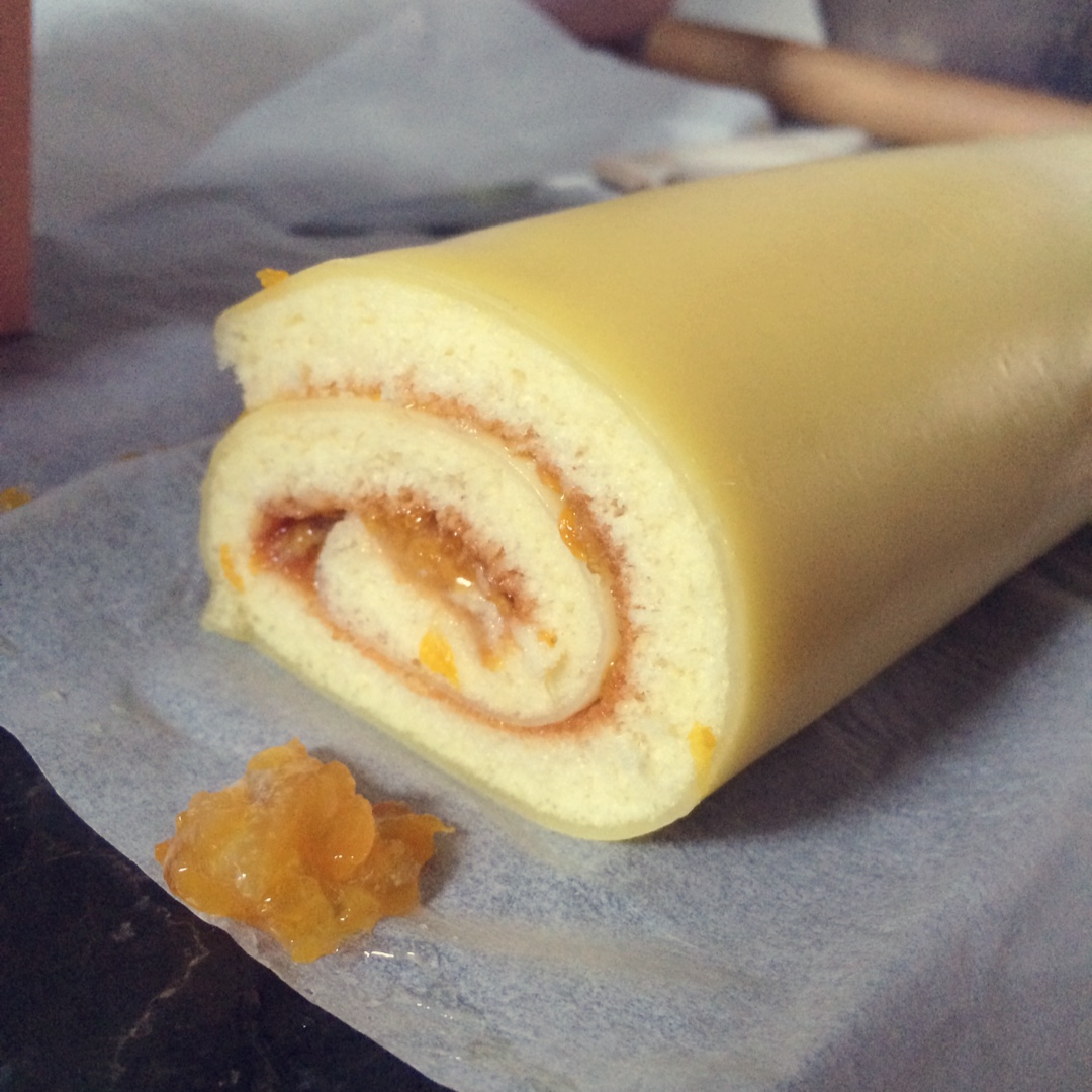 《Tinrry下午茶》教你做基础原味蛋糕卷