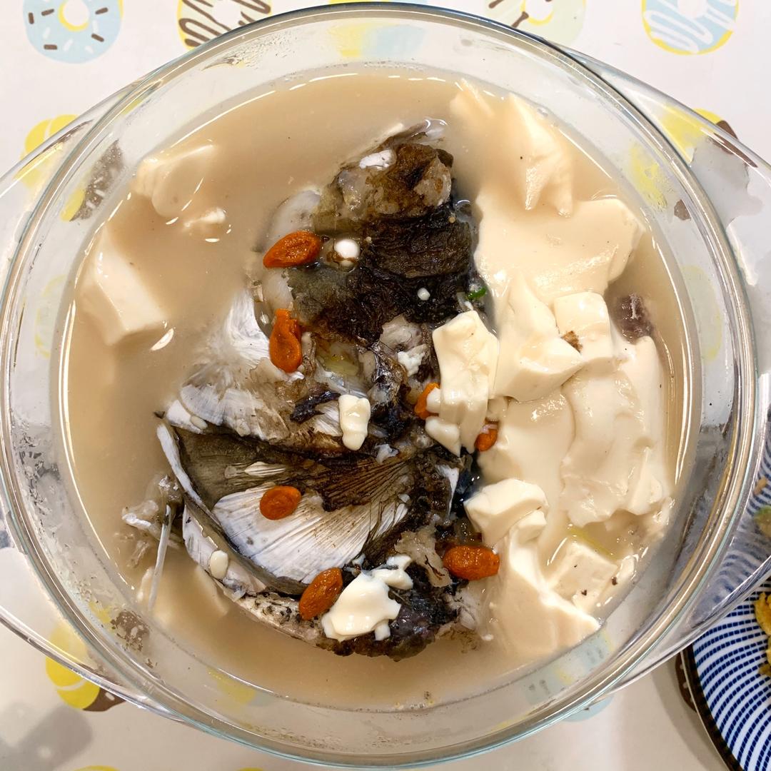 鱼头豆腐汤