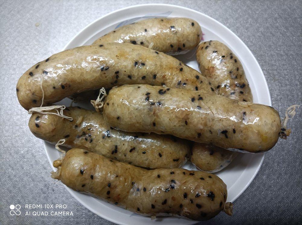 热爱生活的饲养员做的灌制米肠