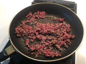 辣炒牛肉粒的做法 步骤2