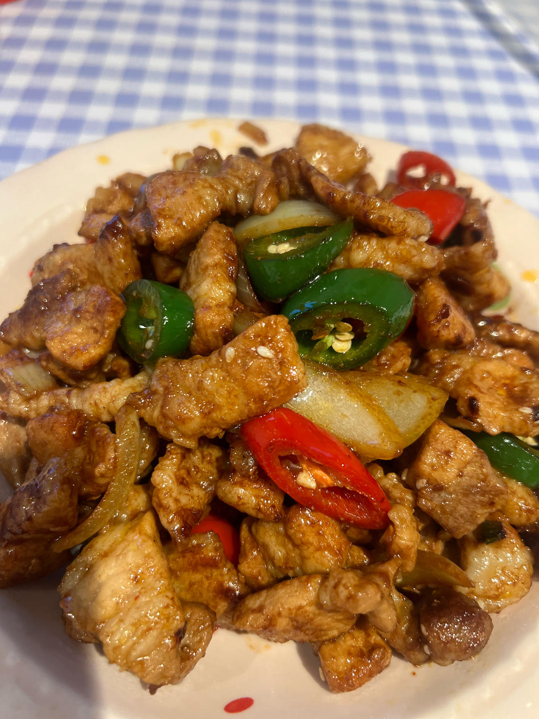 青椒洋葱炒五花肉