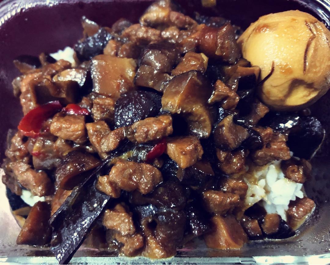 好吃到停不下来的卤肉饭