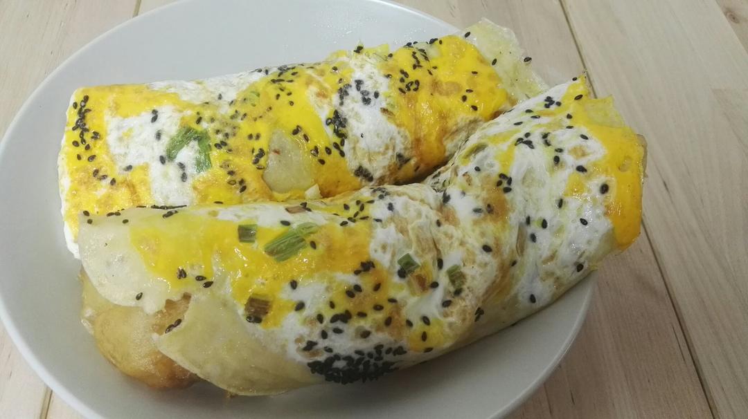 家庭版煎饼果子---快手健康早餐，利用家里现有材料