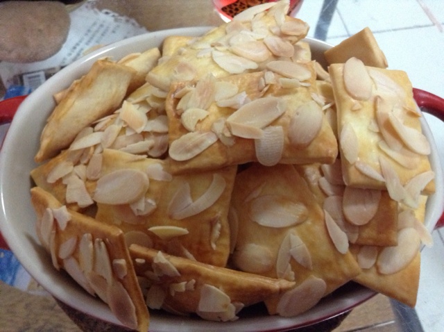 口口脆香薄烧杏仁