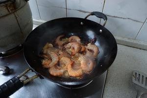 红烧大虾的做法 步骤6