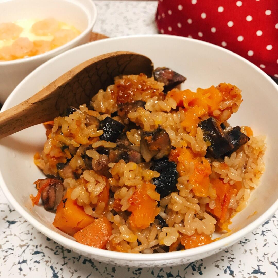 南瓜香肠焖饭