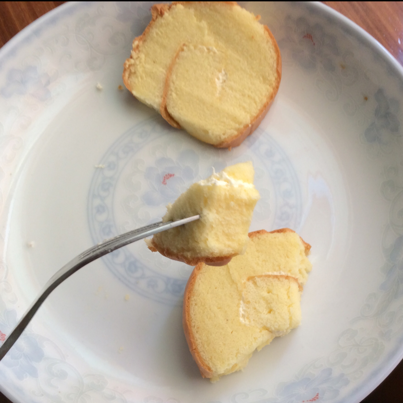 《Tinrry下午茶》教你做基础原味蛋糕卷