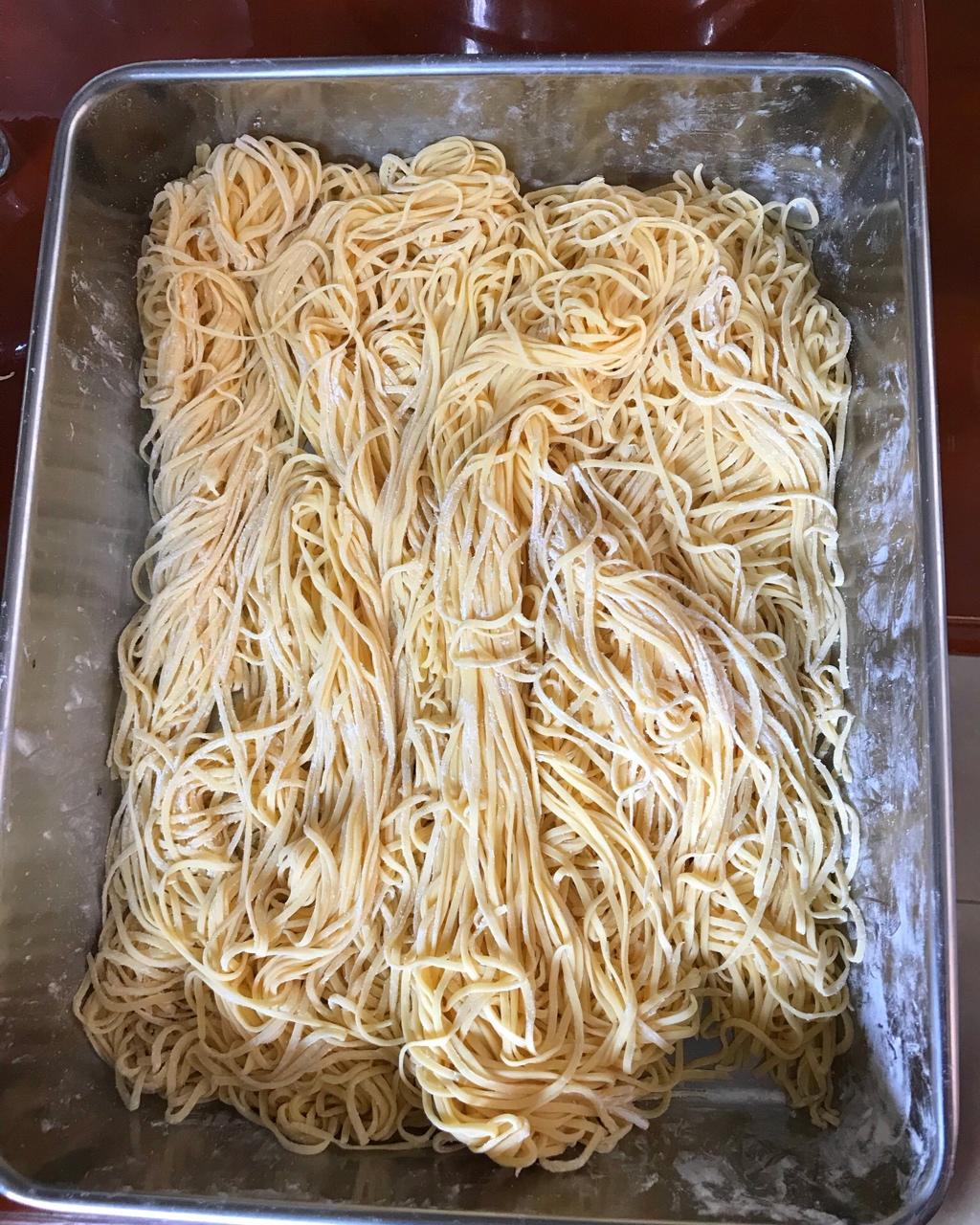 秘制牛肉酱拌面~附自制面条做法