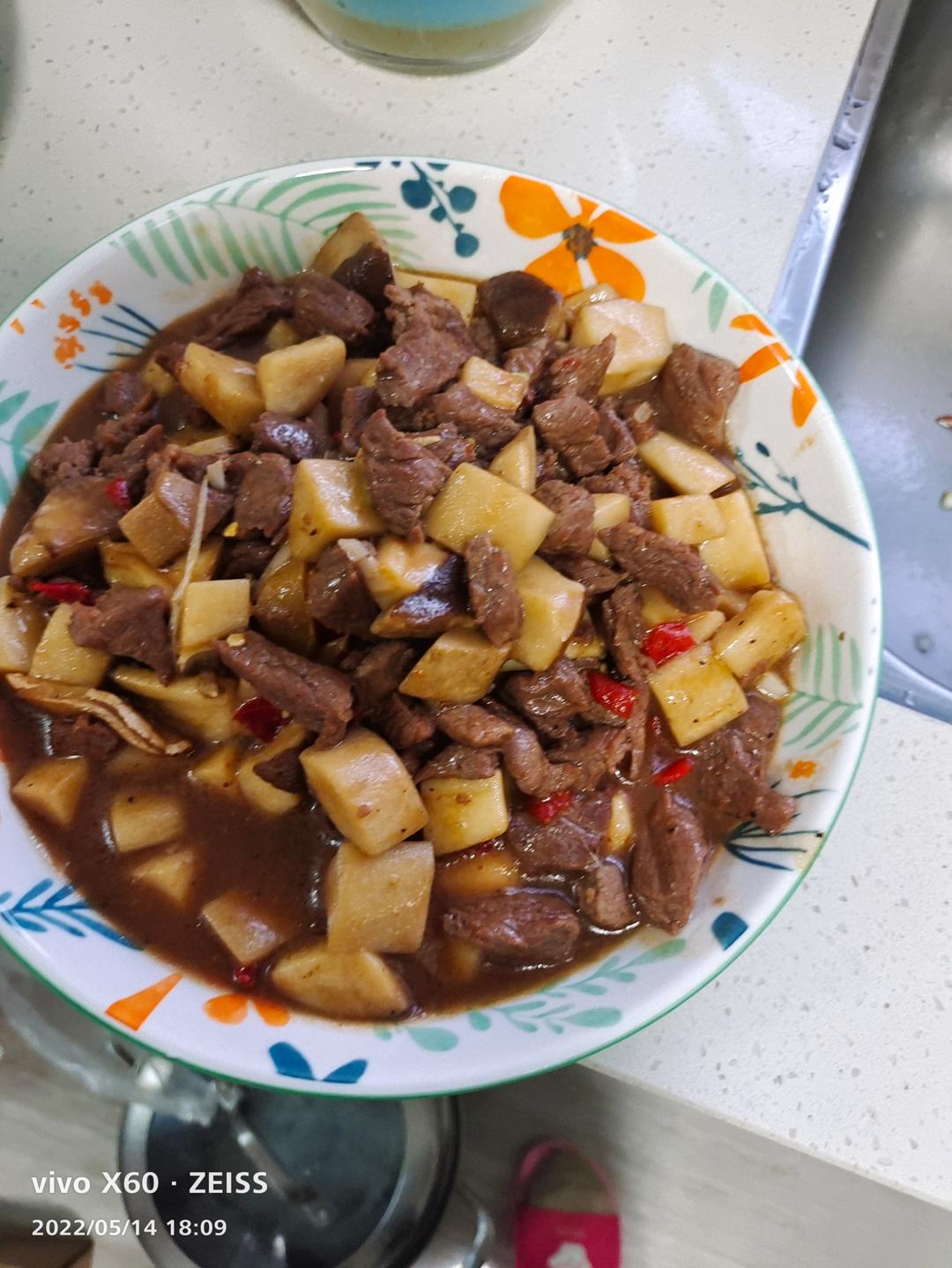 杏鲍菇炒牛肉粒