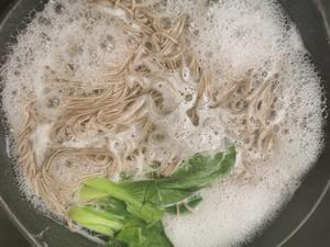 减脂酸汤荞麦面的做法 步骤10