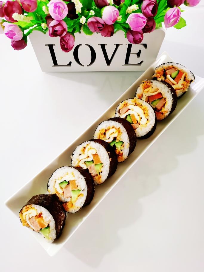 简单美味日式寿司卷的做法