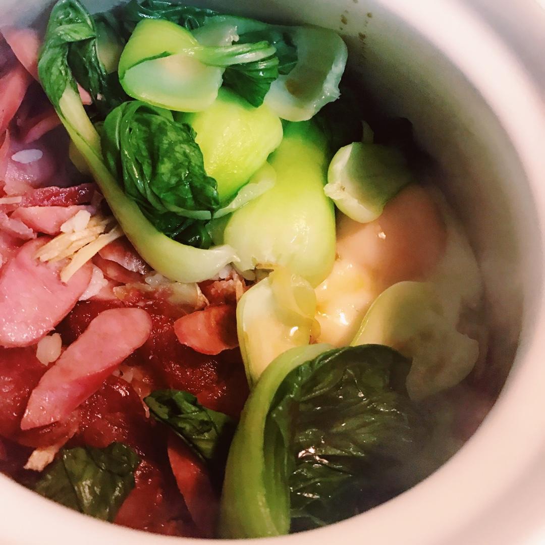 香肠煲仔饭
