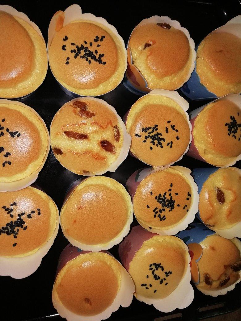 戚风小纸杯蛋糕